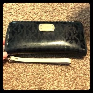 Michael Kors Bags - Michael Kors Wallet Michael Kors Bags - Michael Kors Wallet
